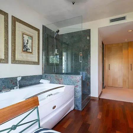Suites Del Mar Fenals 4* 료렛 드 마르