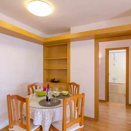 Smartr Hotel