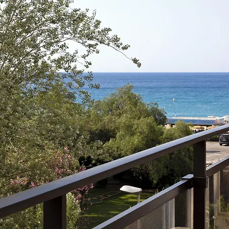 Hotel Del Mar Fenals 4*