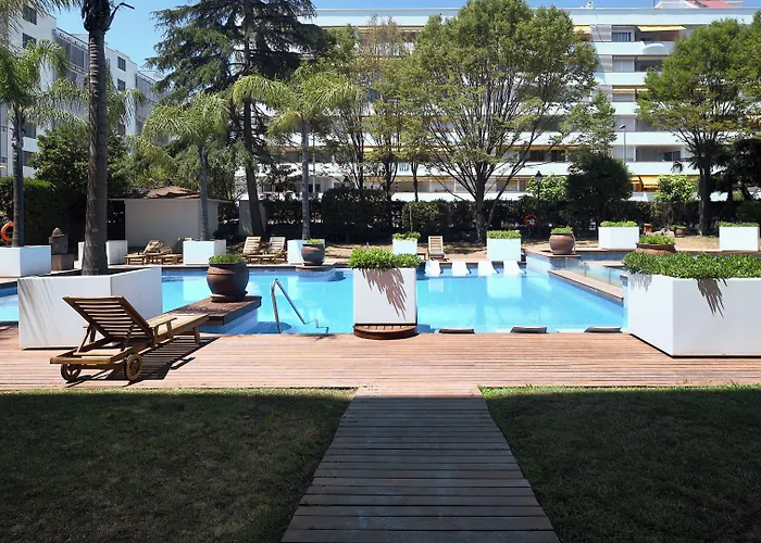 Hotel Del Mar Fenals 4*