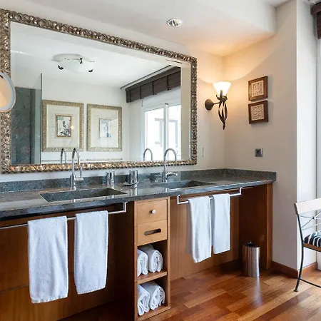 Suites Del Mar Fenals Hotel
