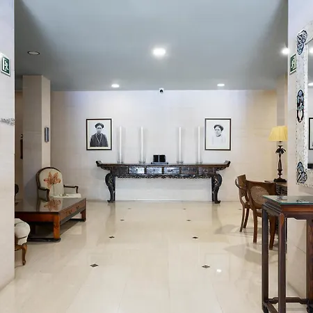 Suites Del Mar Fenals 4*